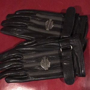 Harley Davidson women’s XS BLACK LEATHER GLOVES
